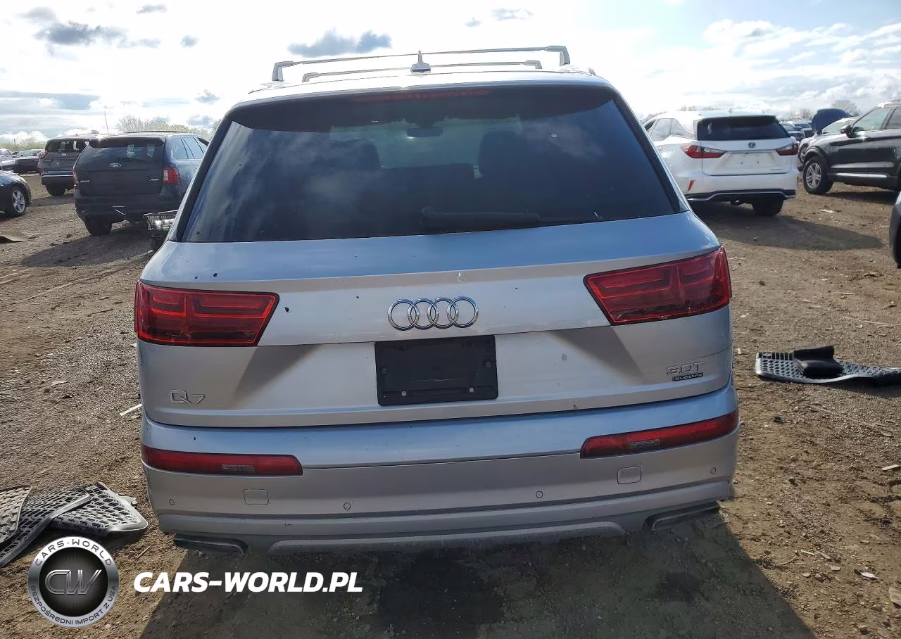 2017 Audi Q7 Premium Plus VIN:WA1LAAF7XHD021182 - 6