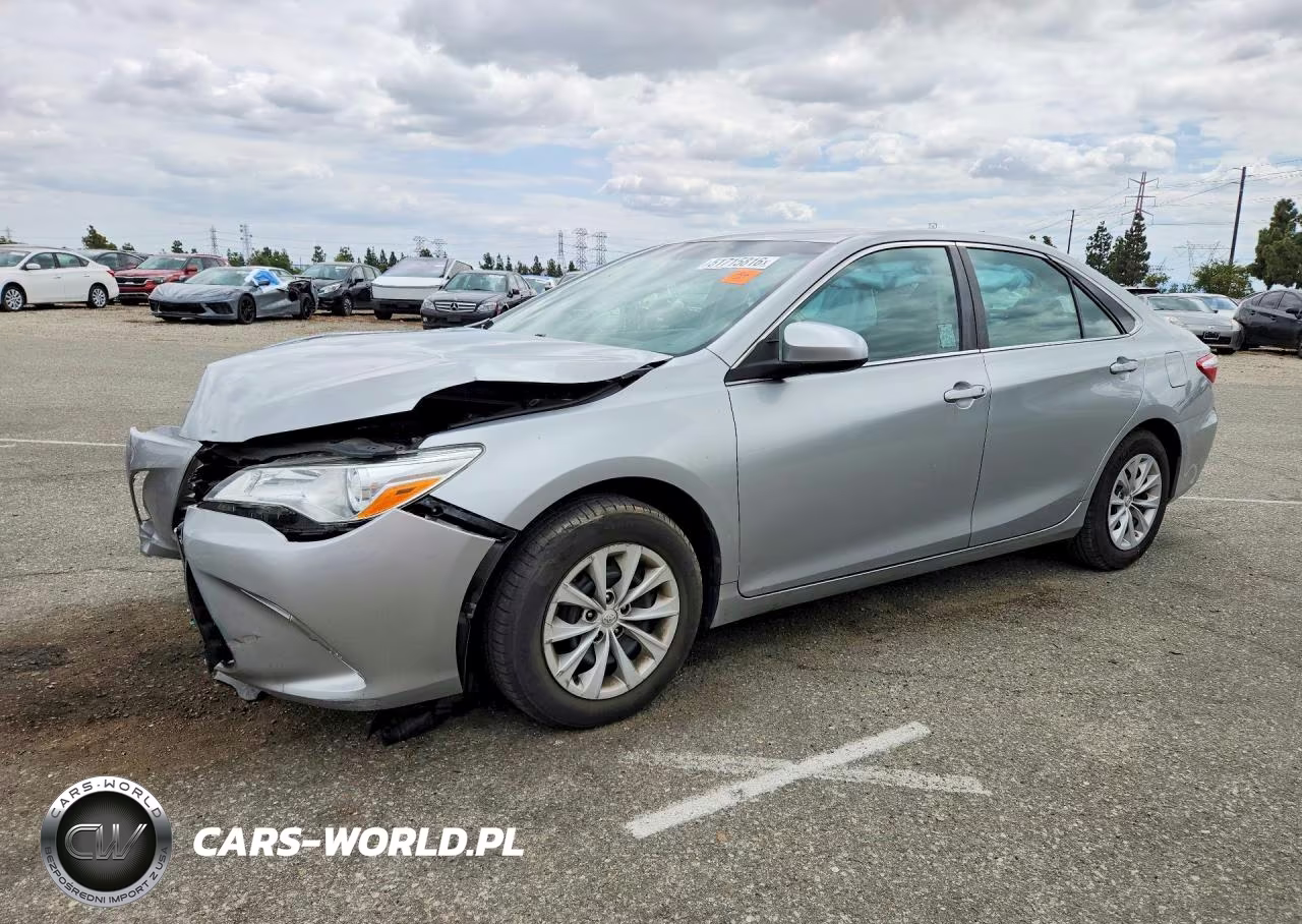 2016 Toyota Camry Le