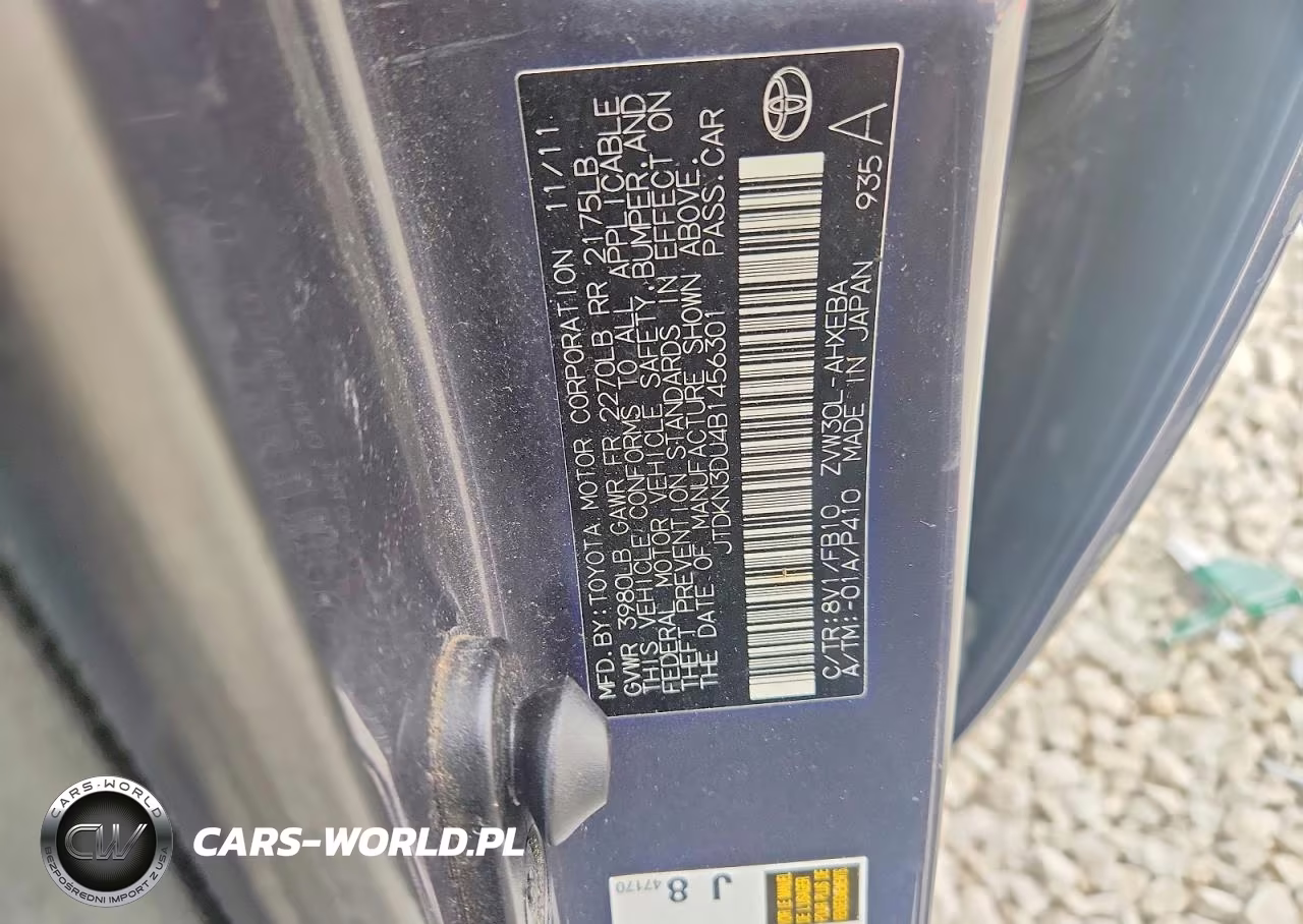 2011 Toyota Prius Two VIN:JTDKN3DU4B1456301 - 12