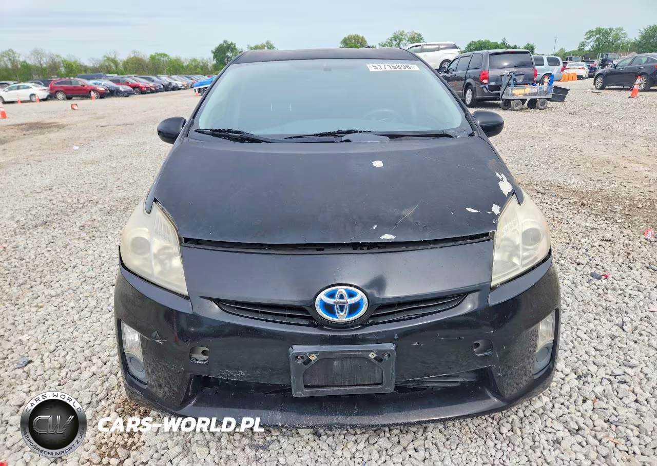 2011 Toyota Prius Two VIN:JTDKN3DU4B1456301 - 5