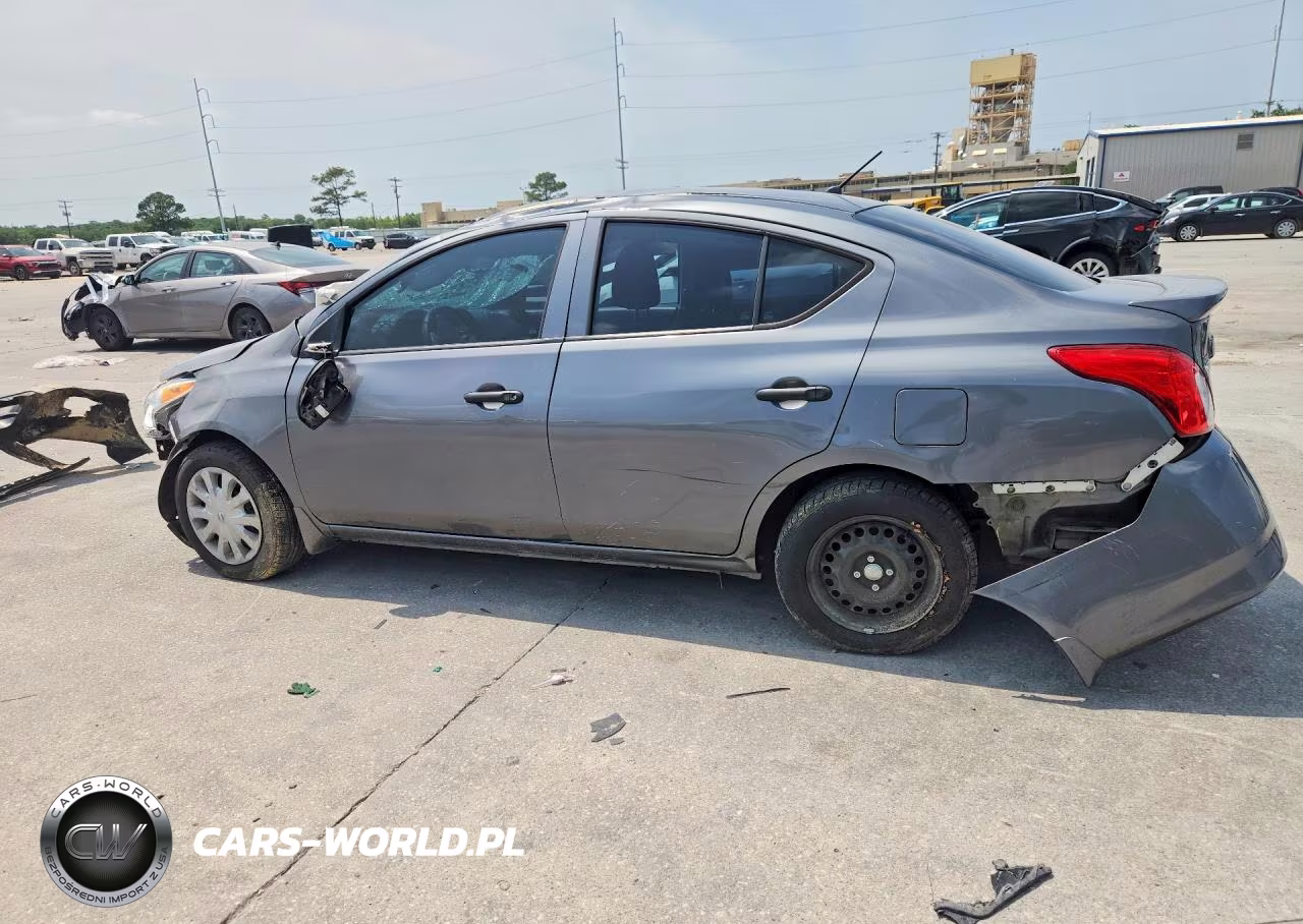 2018 Nissan Versa S Plus VIN:3N1CN7APXJL839146 - 2