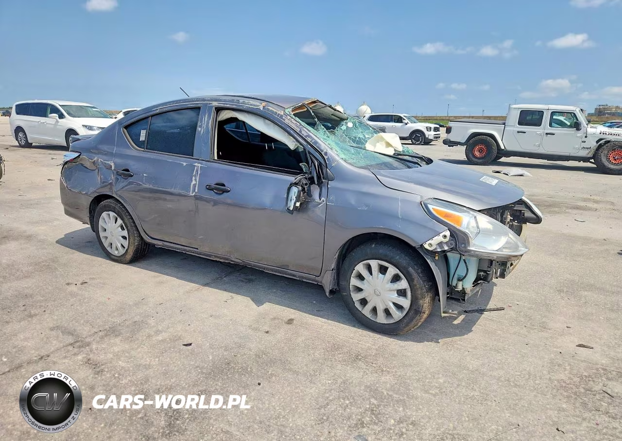 2018 Nissan Versa S Plus VIN:3N1CN7APXJL839146 - 4