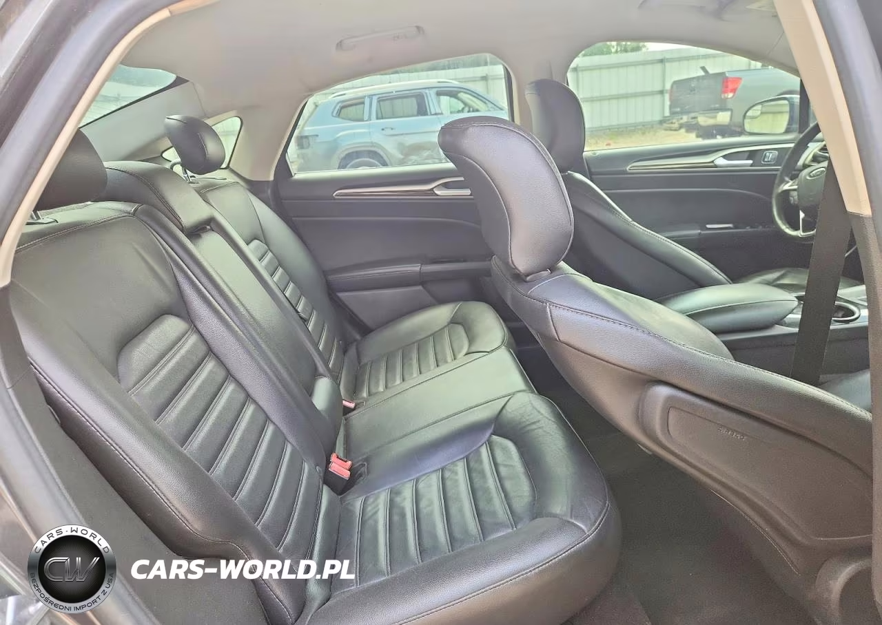 2016 Ford Fusion Se VIN:3FA6P0HD4GR376570 - 10