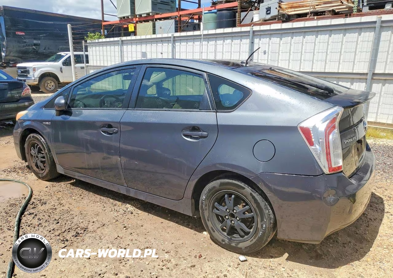 2013 Toyota Prius One VIN:JTDKN3DU6D1692290 - 2