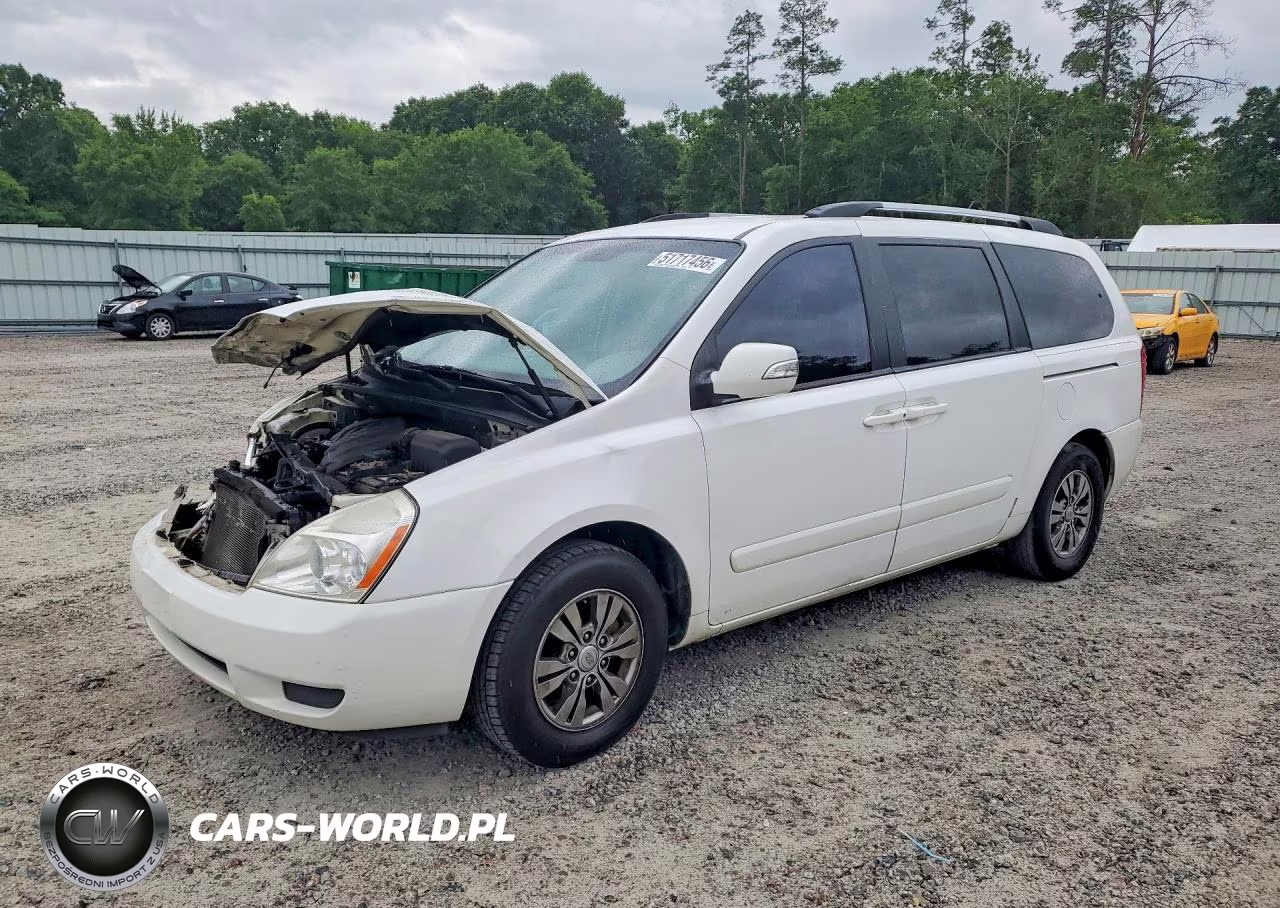 2012 Kia Sedona Lx
