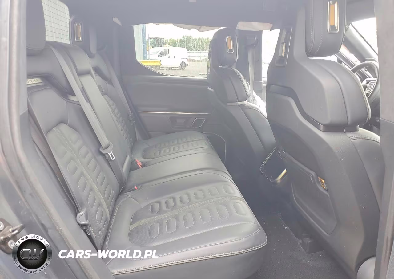 2022 Rivian R1T Adventure VIN:7FCTGAAA8NN015906 - 10