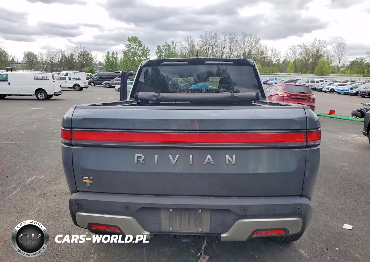 2022 Rivian R1T Adventure VIN:7FCTGAAA8NN015906 - 6