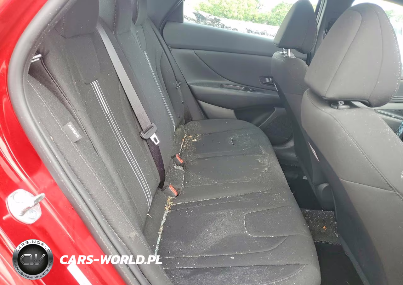 2026 Hyundai Elantra Sel Sport VIN:KMHLM4DG6TU099044 - 10