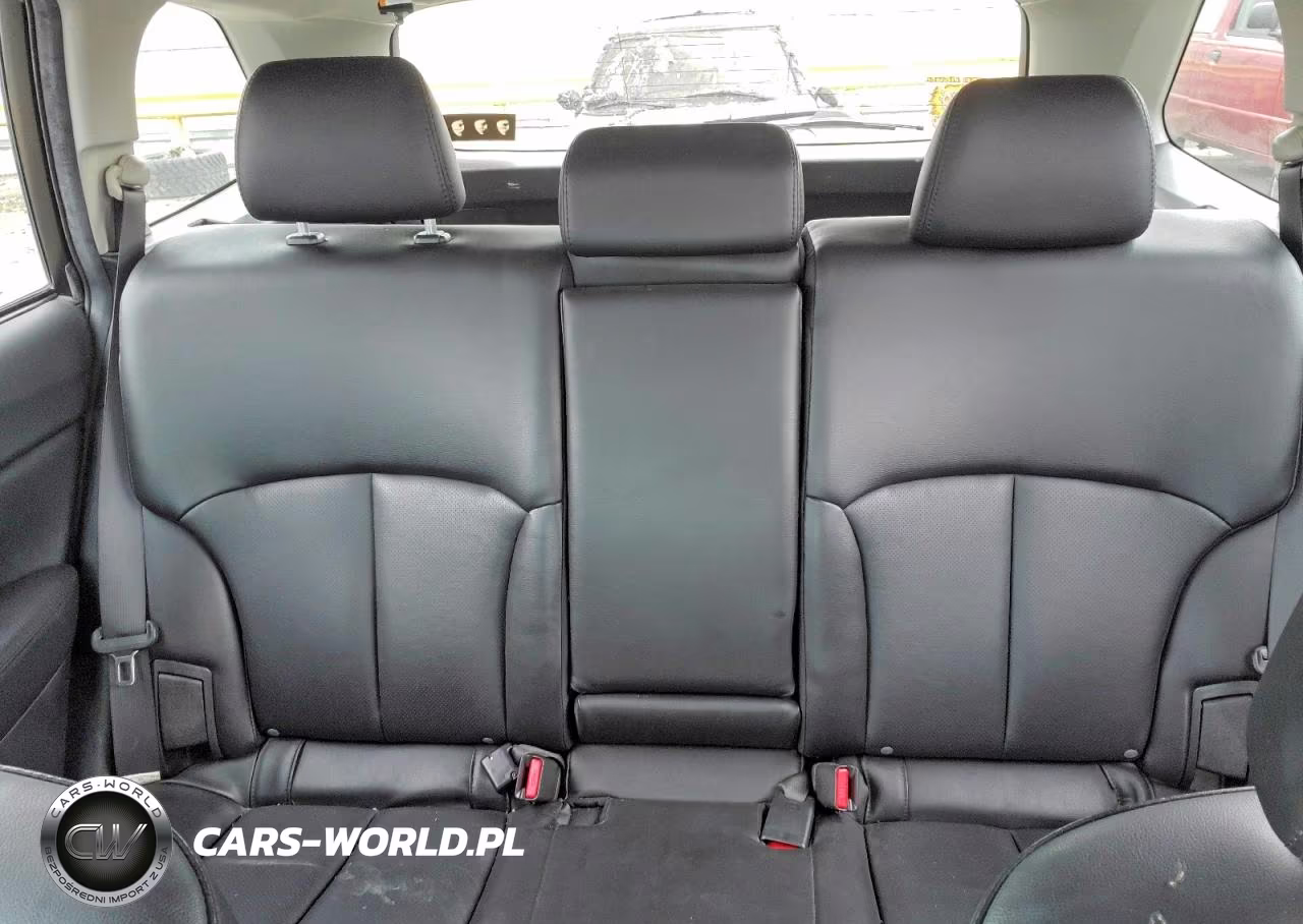 2010 Subaru Outback 3.6R Limited VIN:4S4BREKC2A2359581 - 10