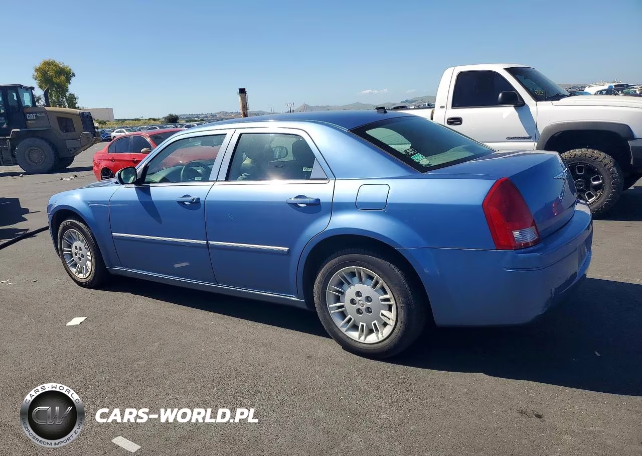 2007 Chrysler 300 VIN:2C3KA43R87H710586 - 2
