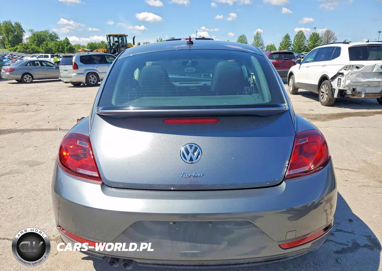 2018 Volkswagen Beetle S VIN:3VWFD7AT1JM701318 - 6