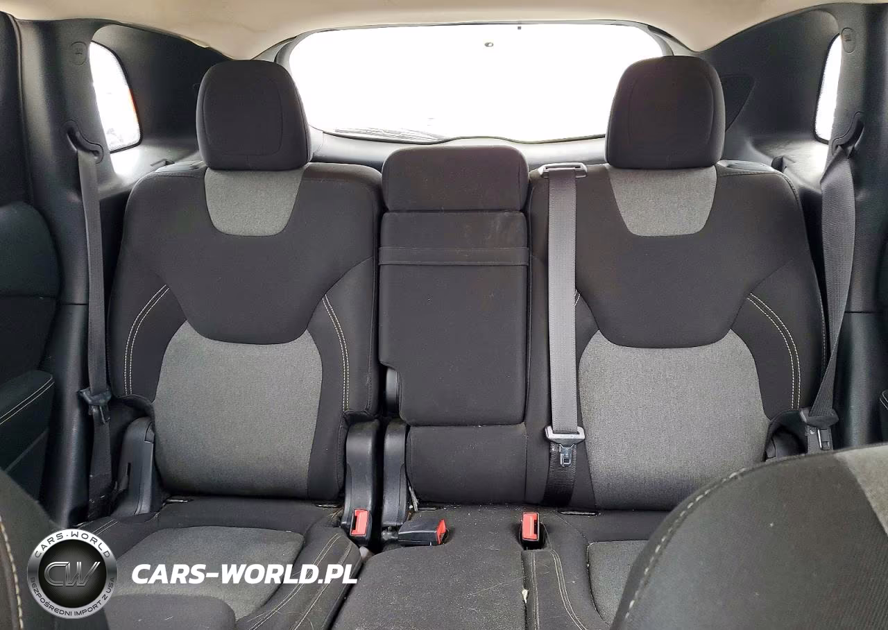 2014 Jeep Cherokee Latitude VIN:1C4PJLCB3EW120504 - 10
