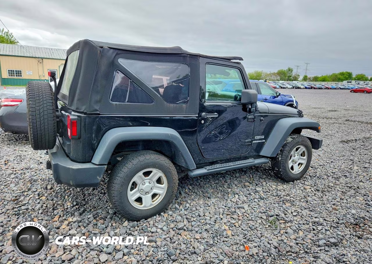 2013 Jeep Wrangler Sport VIN:1C4AJWAG5DL688534 - 3