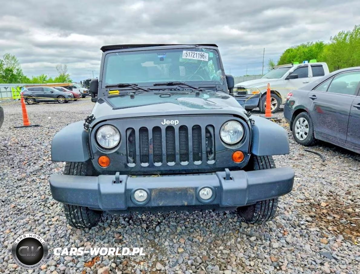 2013 Jeep Wrangler Sport VIN:1C4AJWAG5DL688534 - 5