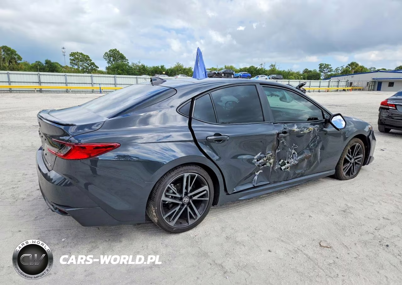 2026 Toyota Camry Xse VIN:4T1DAACK8TU700732 - 3