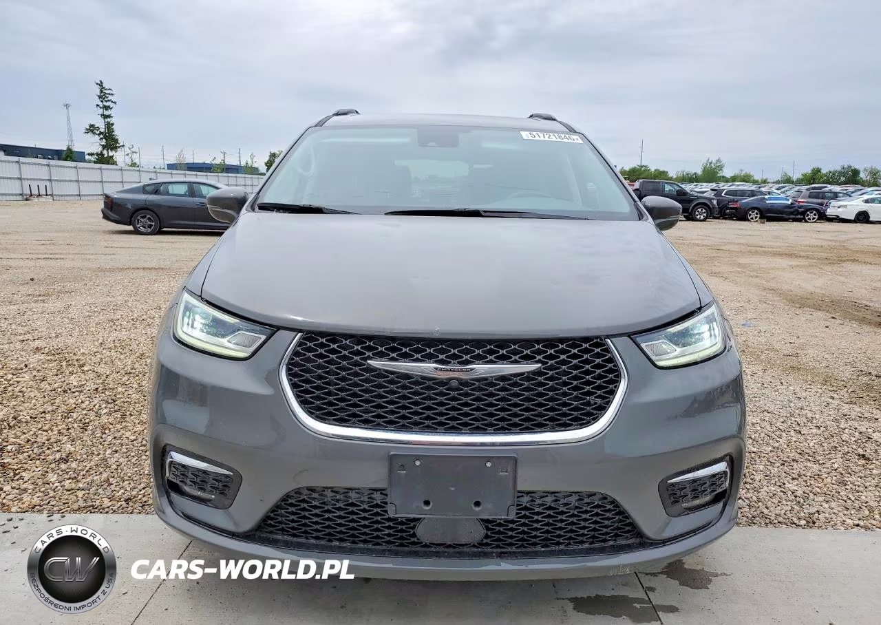 2022 Chrysler Pacifica Touring L VIN:2C4RC1BG9NR206073 - 5