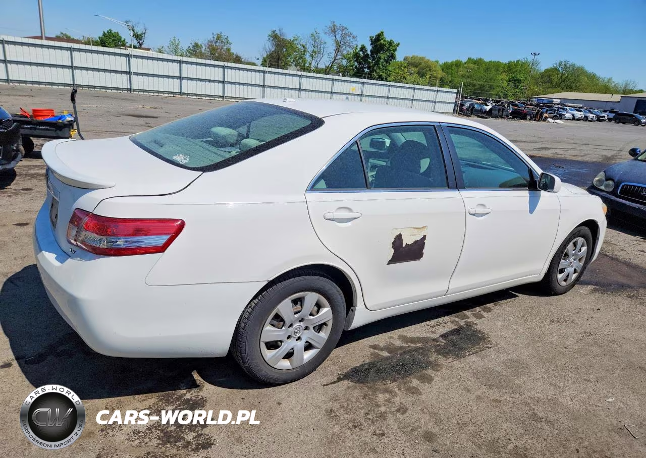 2010 Toyota Camry Le VIN:4T4BF3EK9AR026286 - 3