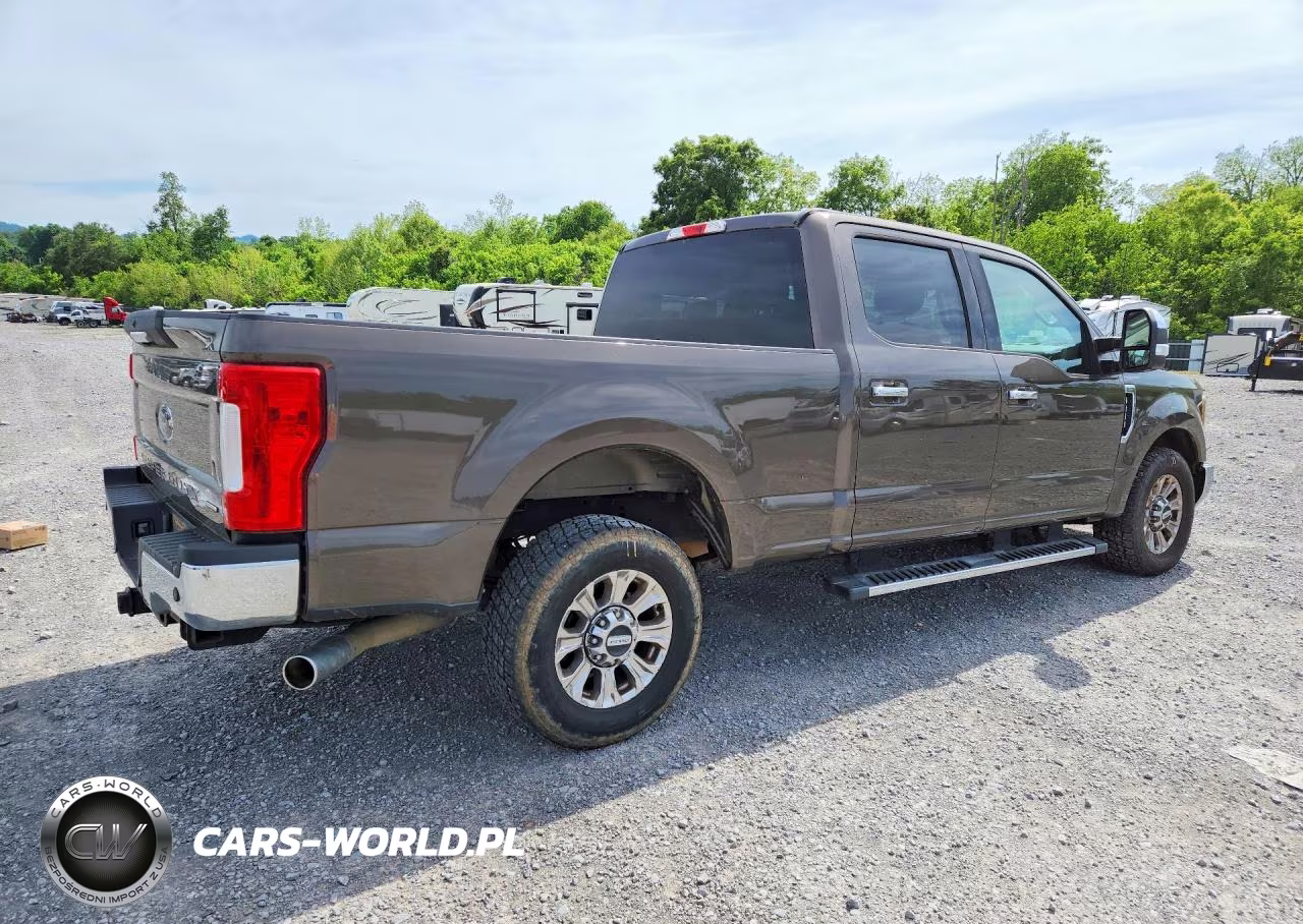 2017 Ford F250 Super Duty VIN:1FT7W2A66HEE83469 - 3