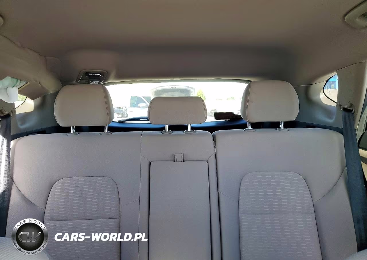 2019 Hyundai Tucson Value VIN:KM8J33A4XKU850000 - 10