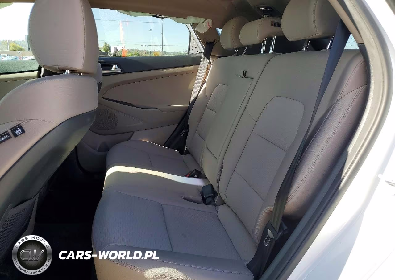 2019 Hyundai Tucson Value VIN:KM8J33A4XKU850000 - 11