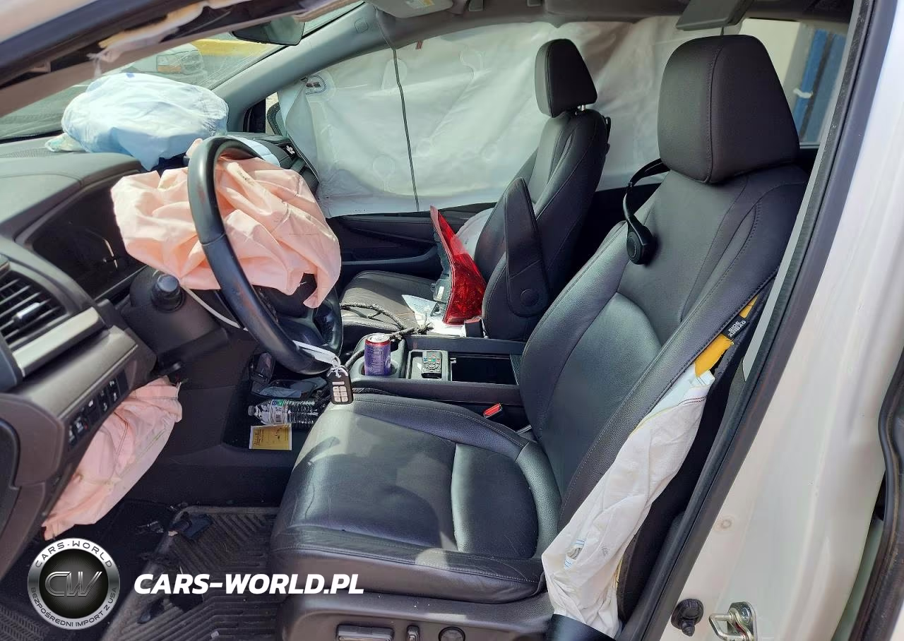 2018 Honda Odyssey Touring VIN:5FNRL6H82JB001021 - 7