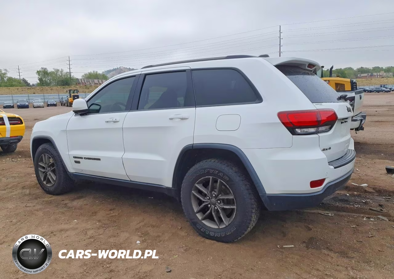 2016 Jeep Grand Cherokee Laredo VIN:1C4RJFAG0GC418067 - 2