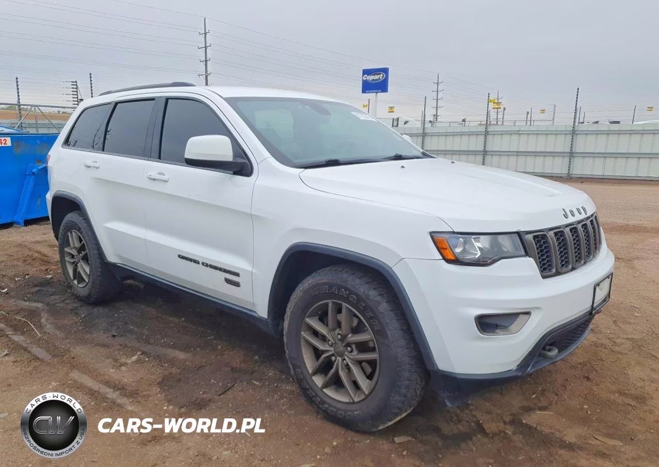 2016 Jeep Grand Cherokee Laredo VIN:1C4RJFAG0GC418067 - 4
