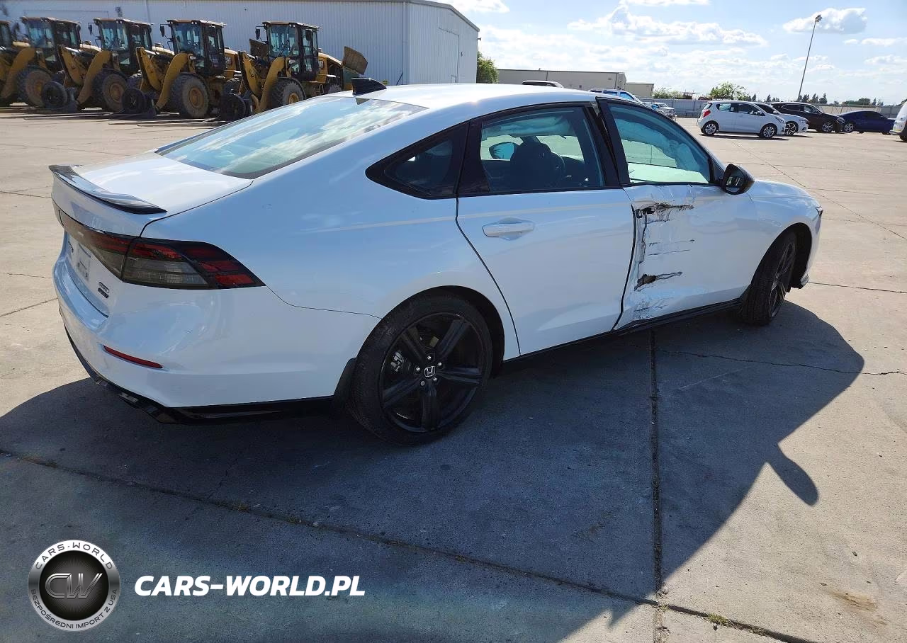 2024 Honda Accord Hybrid Sport-L VIN:1HGCY2F71RA093917 - 3