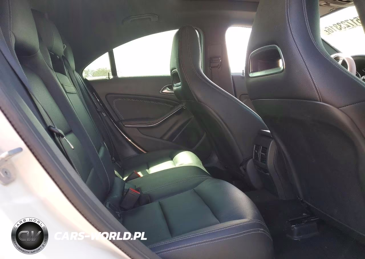 2018 Mercedes-Benz Cla 250 VIN:WDDSJ4EB7JN592871 - 10