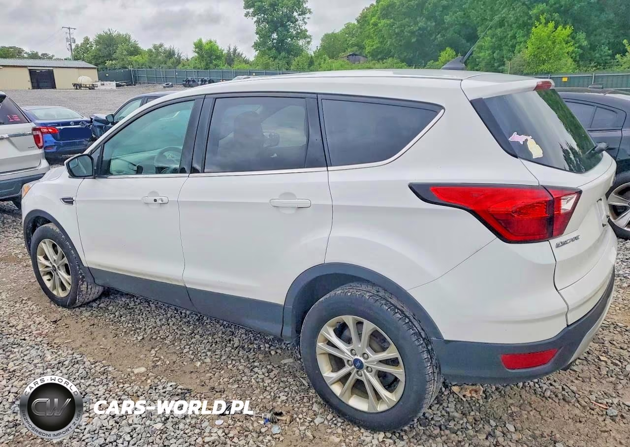 2019 Ford Escape Se VIN:1FMCU9GD5KUB81330 - 2