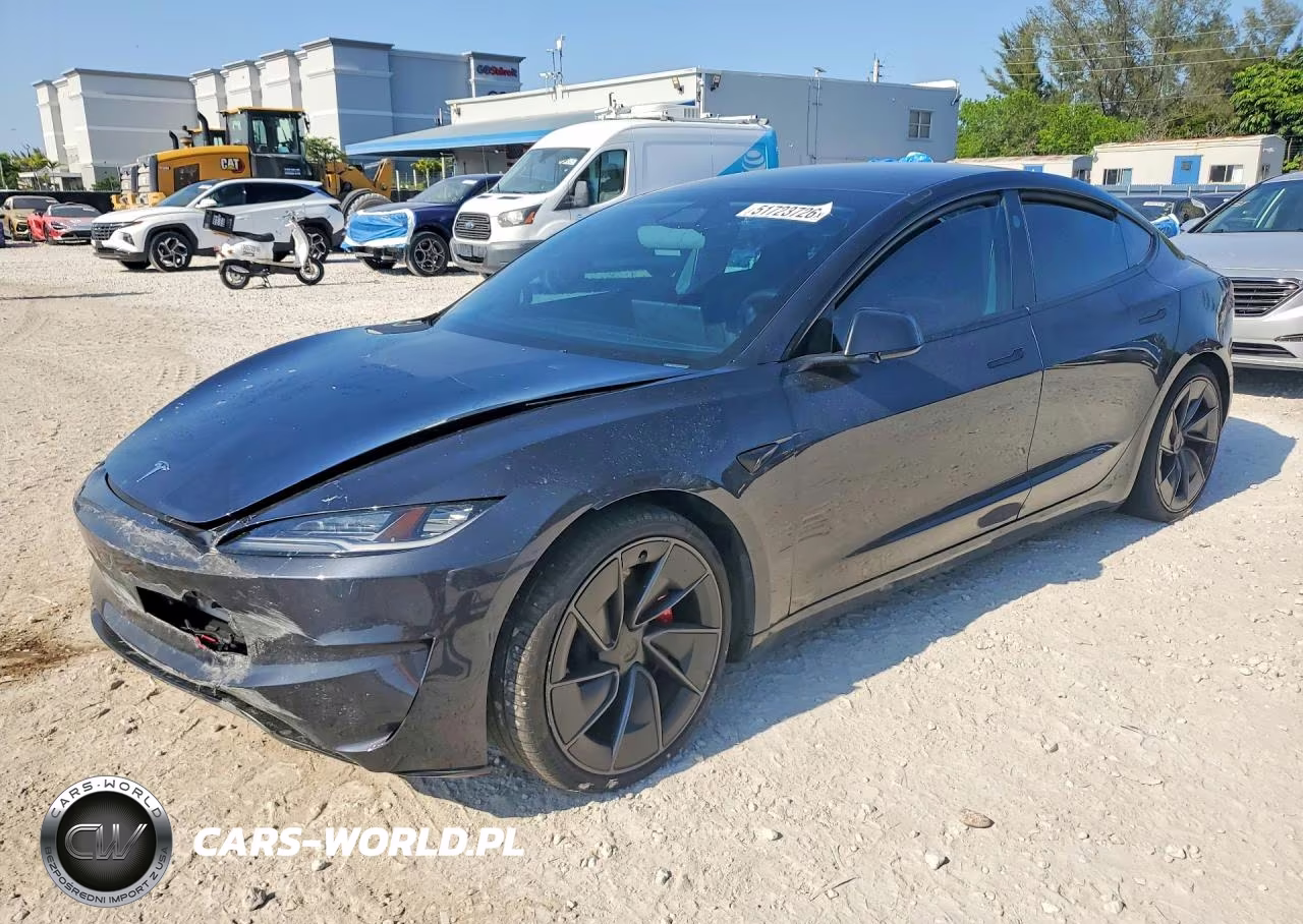 2025 Tesla Model 3 – zdjęcie 1 z 12