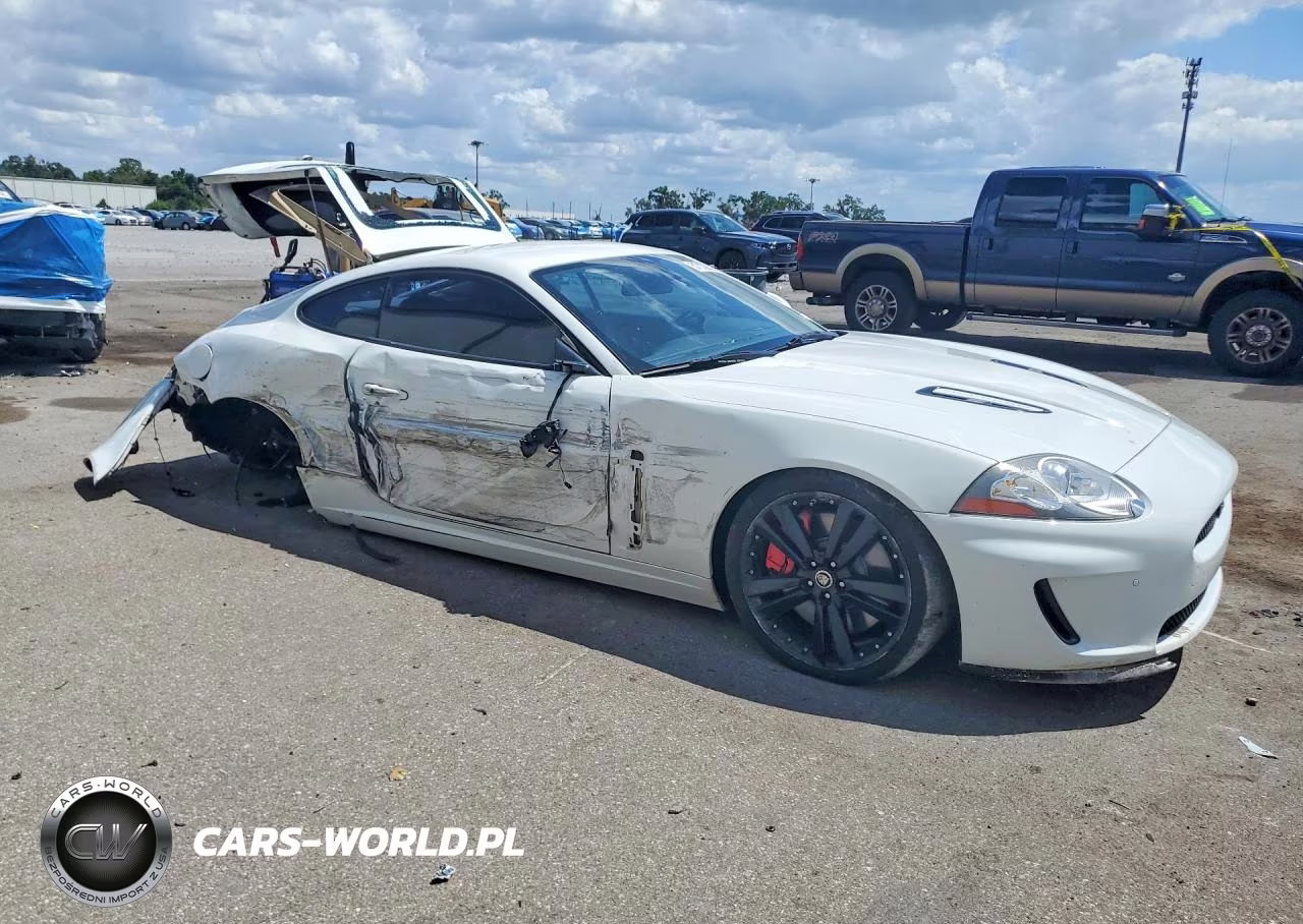 2011 Jaguar Xkr VIN:SAJWA4DC4BMB42905 - 4