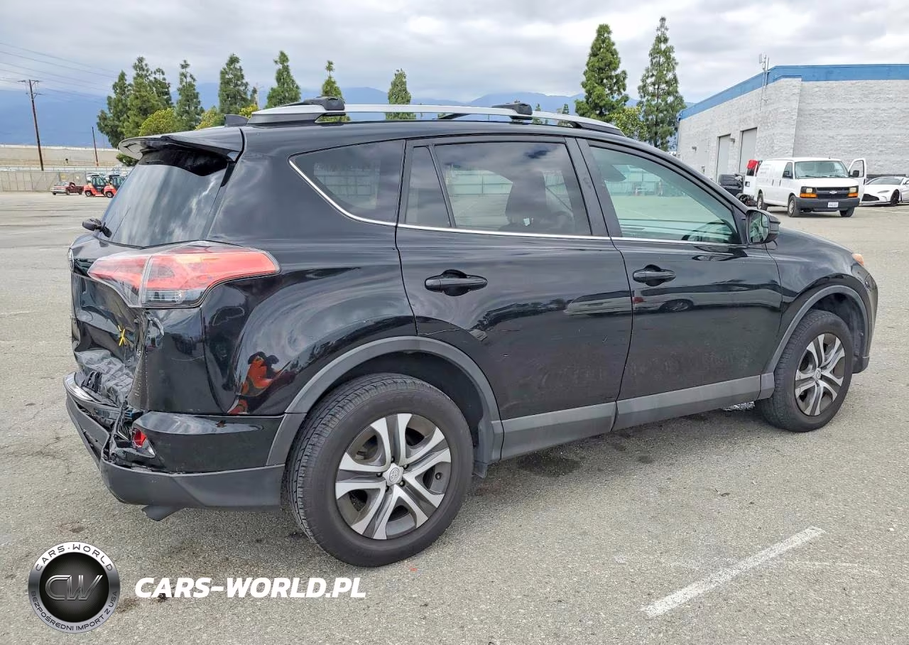 2017 Toyota Rav4 Le VIN:2T3ZFREV7HW381920 - 3