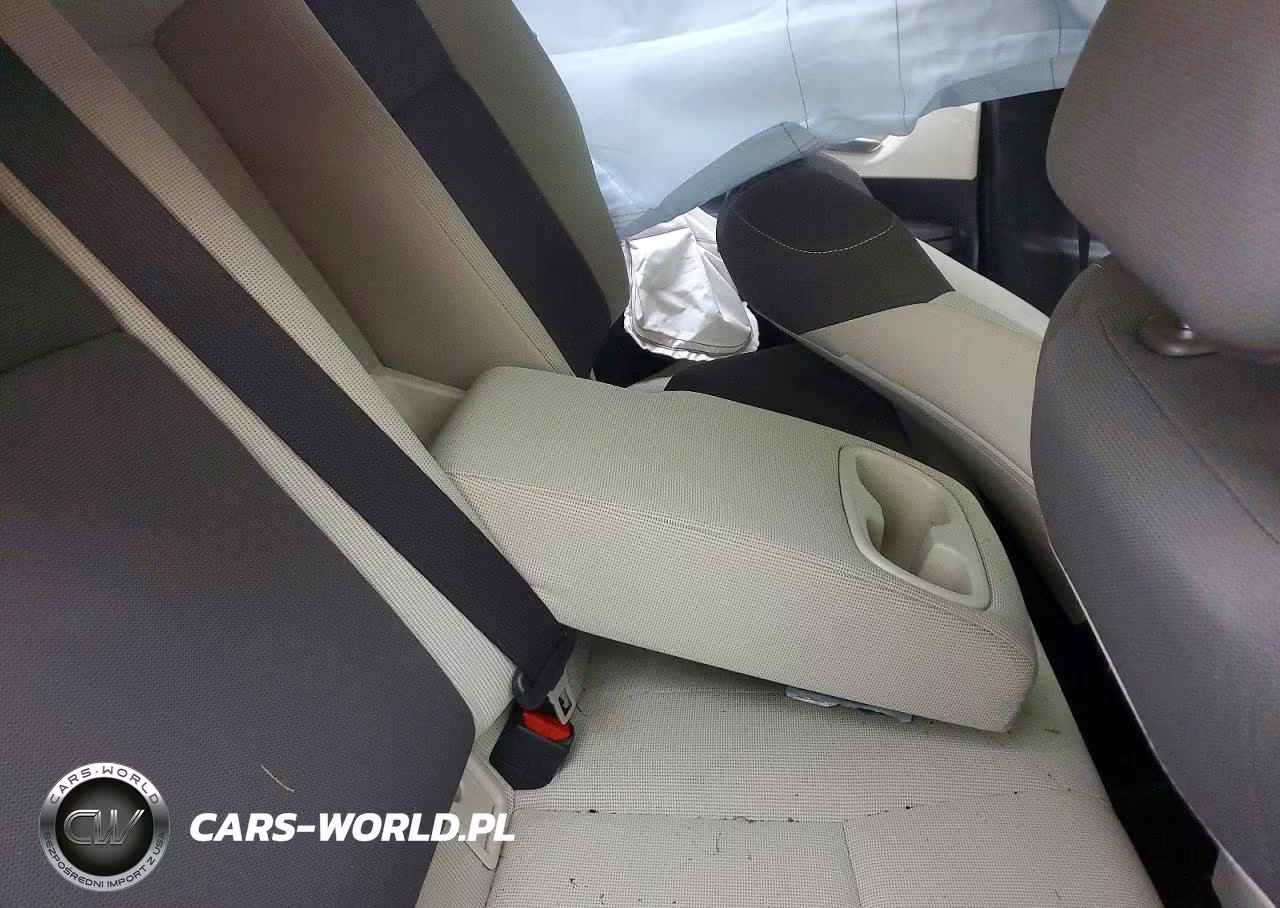 2021 Toyota Corolla Le VIN:JTDEPMAE1MJ152999 - 10