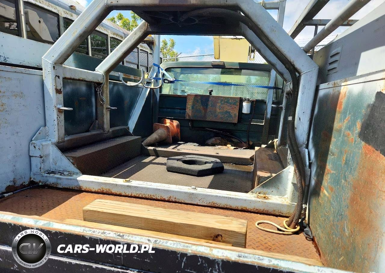 1990 Ford F350 VIN:1FDKF38G8LNA64882 - 10