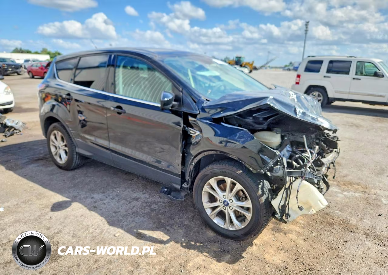 2017 Ford Escape Se VIN:1FMCU0GD5HUC73011 - 4