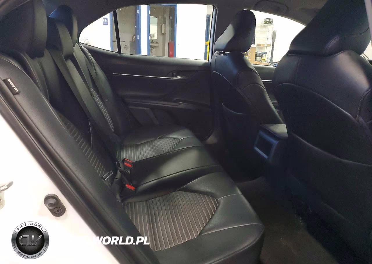 2021 Toyota Camry Se VIN:4T1G11AKXMU579056 - 10