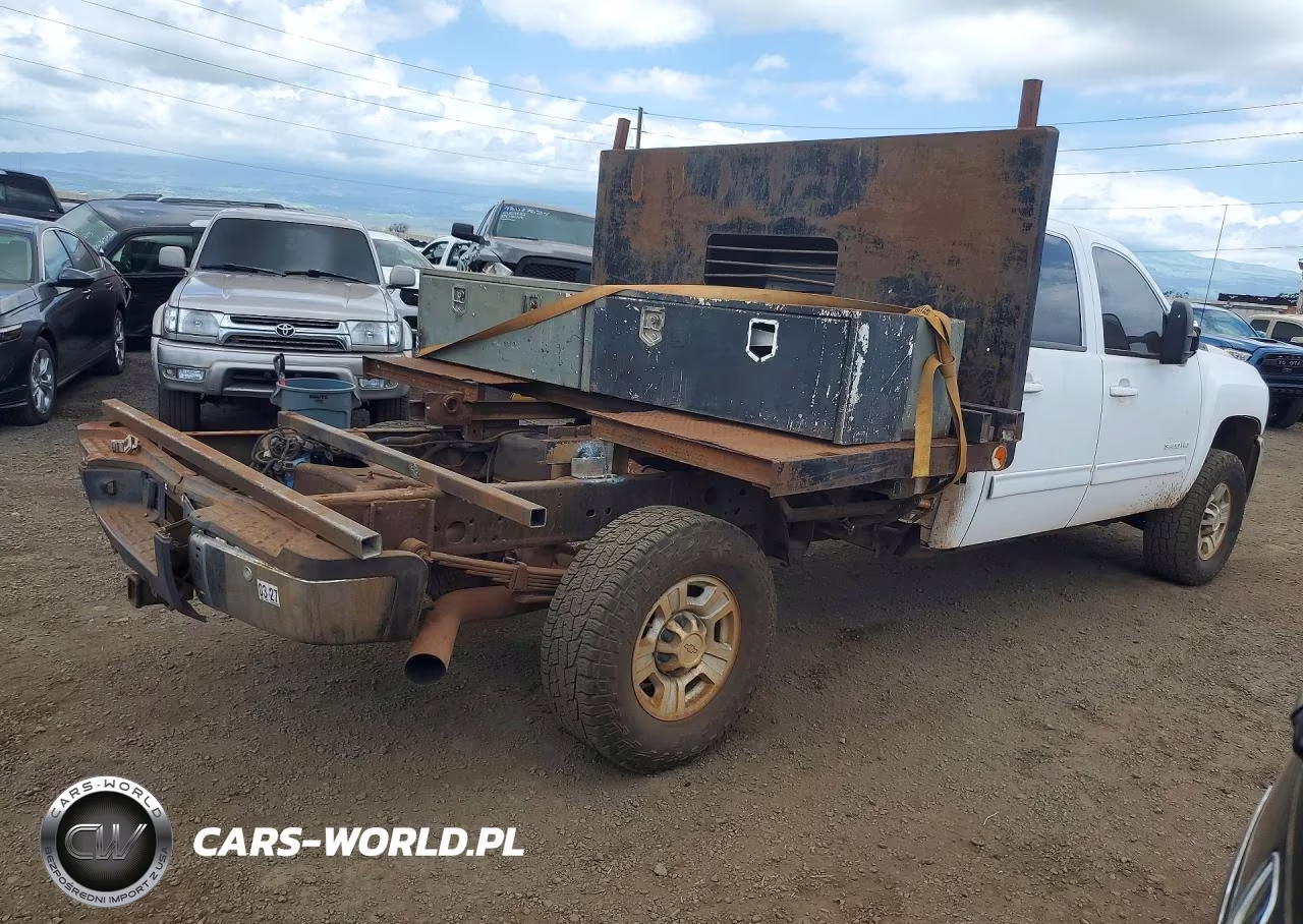 2010 Chevrolet Silverado K3500 Ltz VIN:1GC4K1B64AF102967 - 3