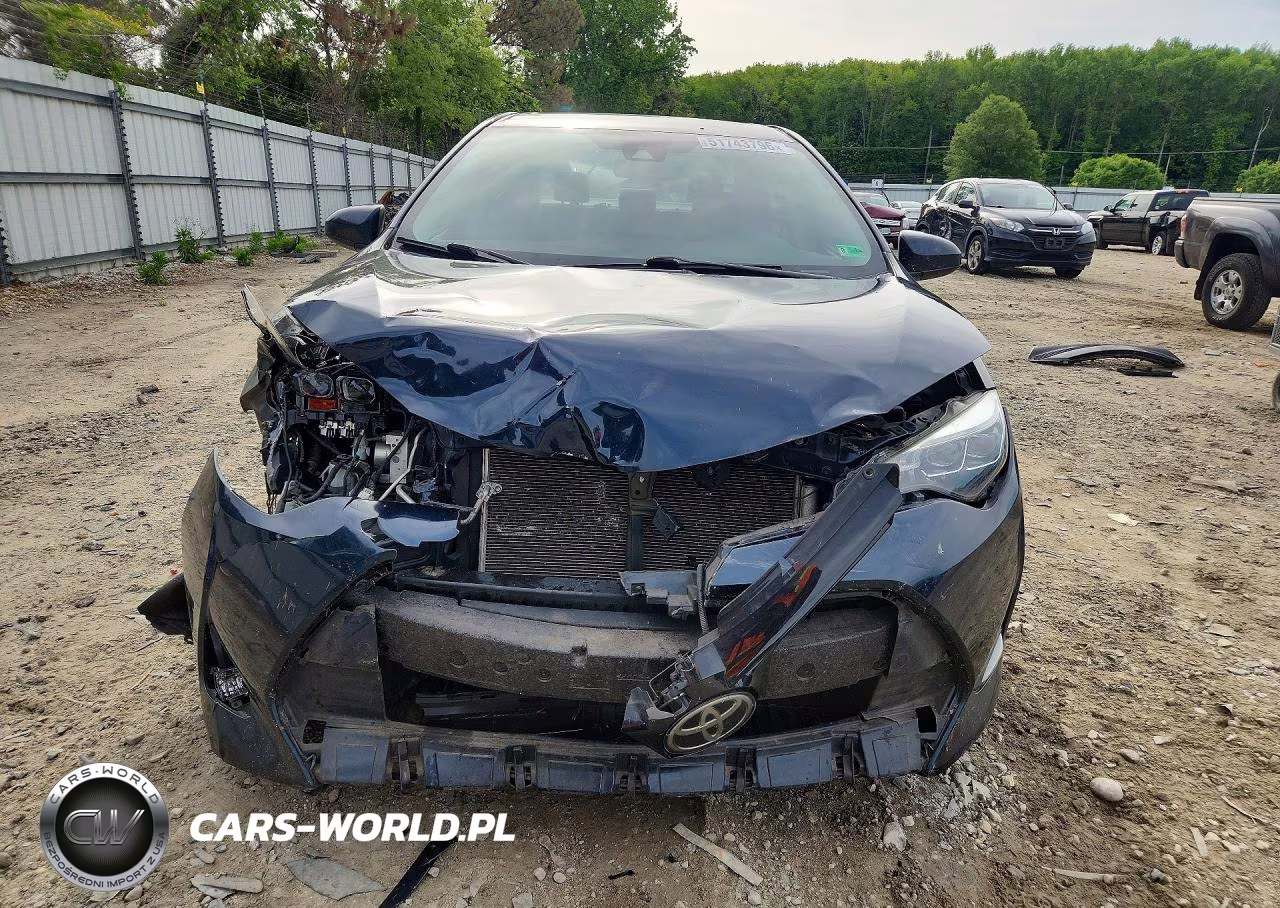 2018 Toyota Corolla Xle VIN:2T1BURHE3JC027055 - 5