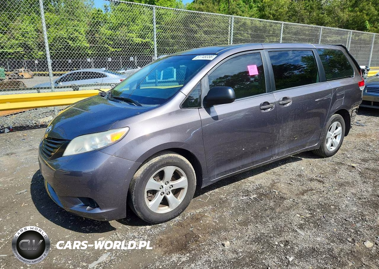 2012 Toyota Sienna Base 7-Passenger