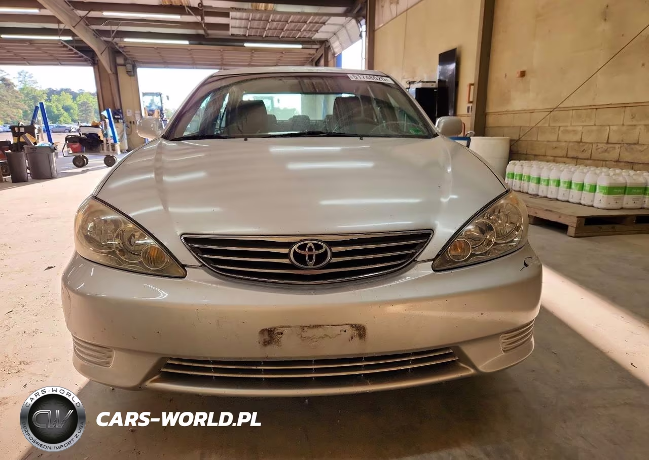 2005 Toyota Camry Le VIN:4T1BE32KX5U995523 - 5