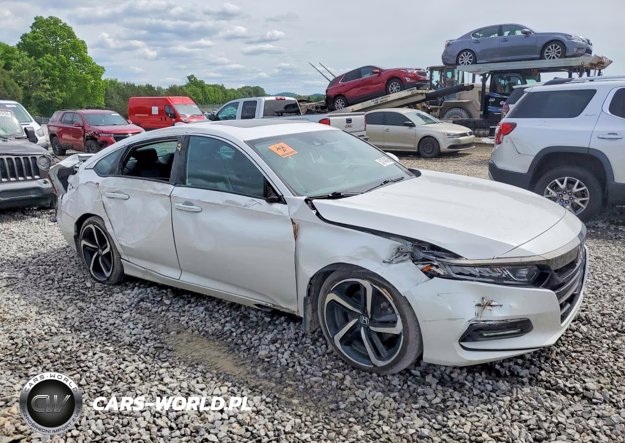 2018 Honda Accord Sport VIN:1HGCV2F3XJA042572 - 4