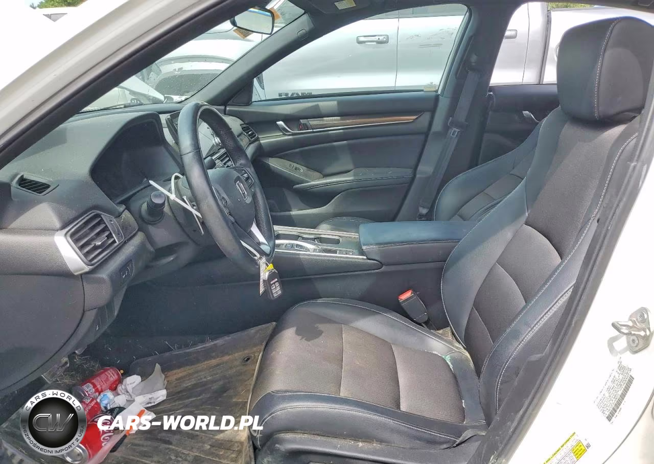 2018 Honda Accord Sport VIN:1HGCV2F3XJA042572 - 7