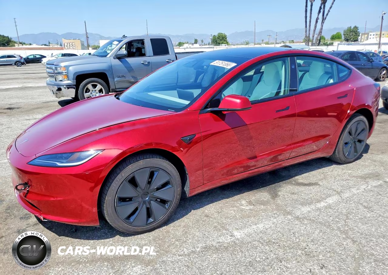2025 Tesla Model 3 – zdjęcie 1 z 12