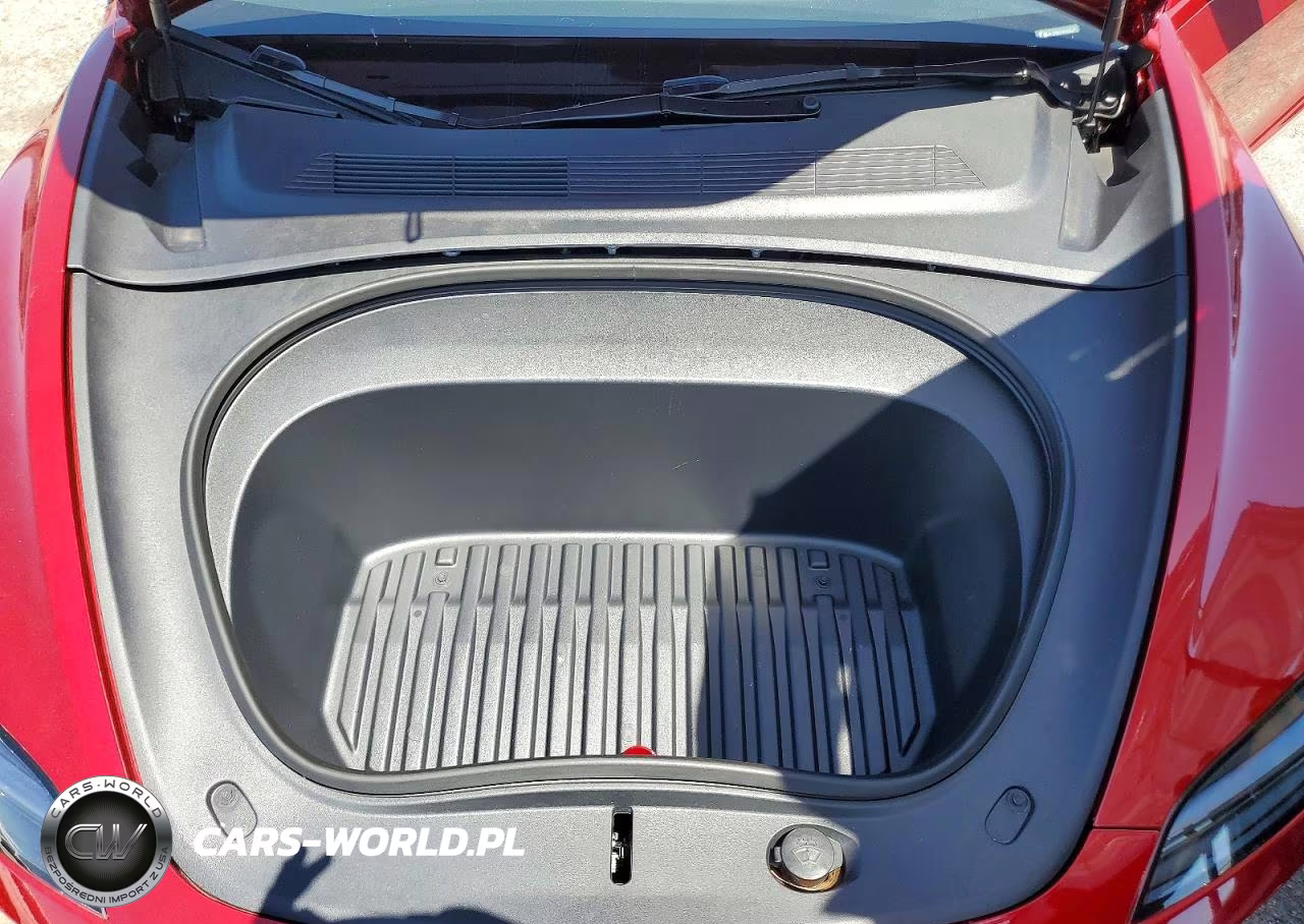 2025 Tesla Model 3 VIN:5YJ3E1EB0SF909147 - 11