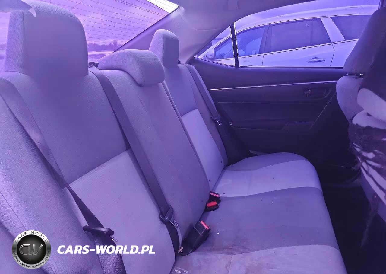 2015 Toyota Corolla L VIN:5YFBURHE0FP228340 - 10