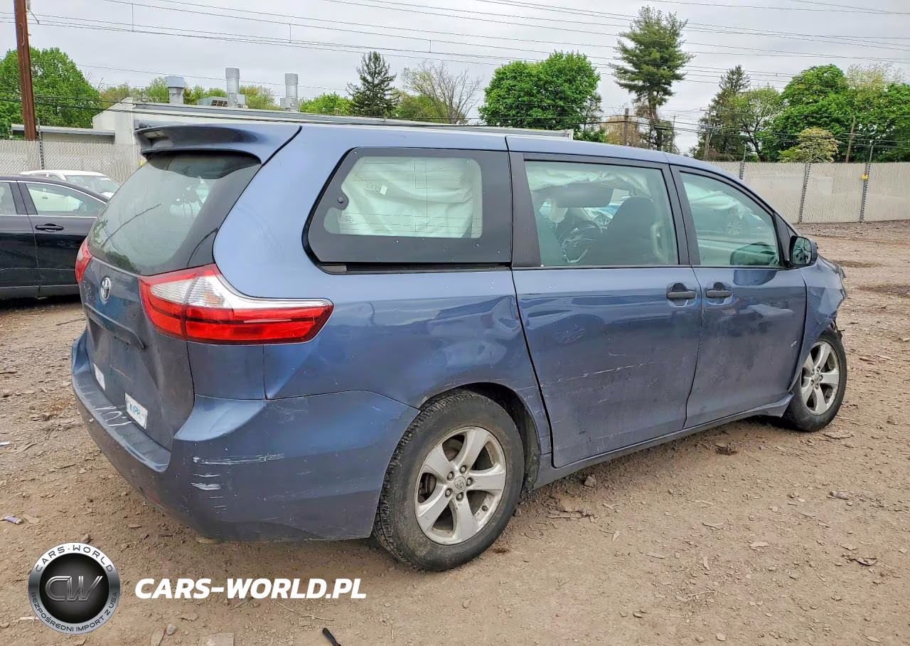 2015 Toyota Sienna L 7-Passenger VIN:5TDZK3DC4FS558060 - 3