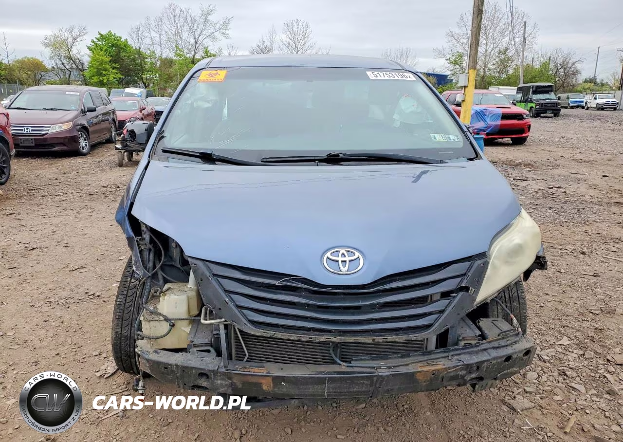 2015 Toyota Sienna L 7-Passenger VIN:5TDZK3DC4FS558060 - 5