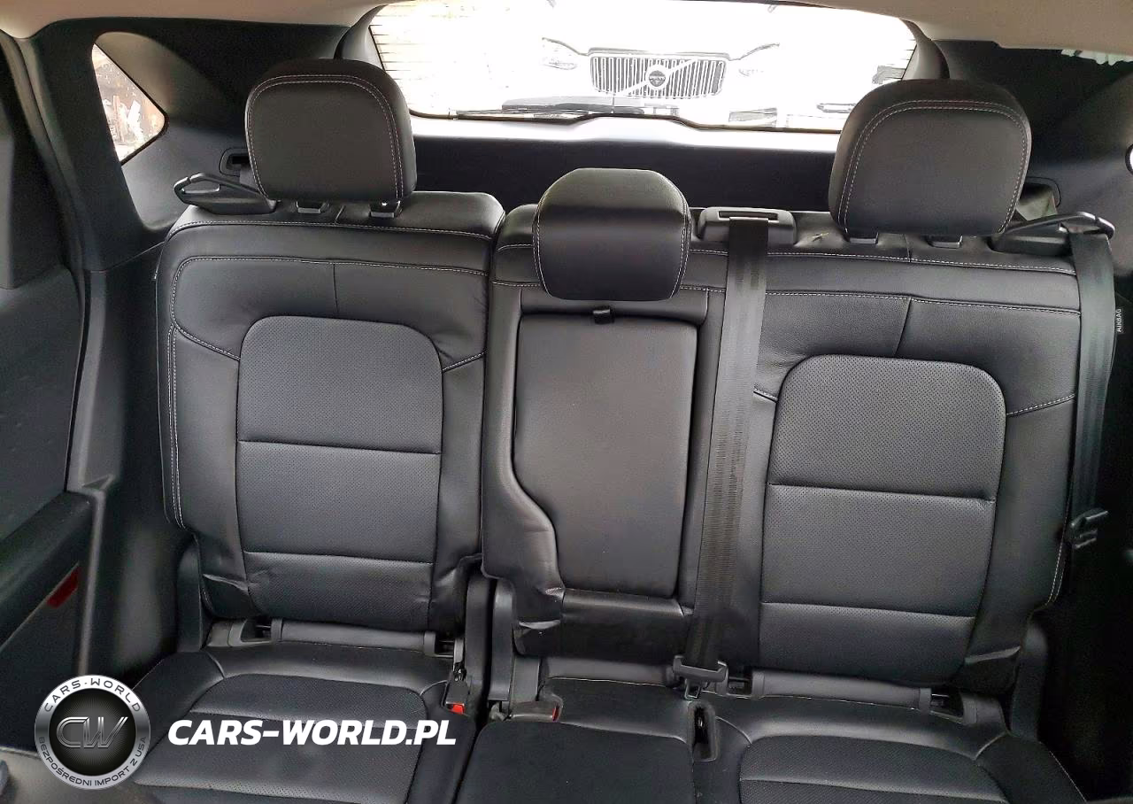 2020 Ford Escape Titanium VIN:1FMCU9J91LUC53548 - 10