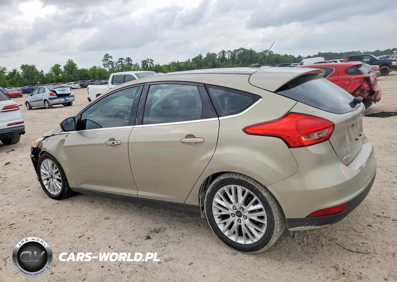 2015 Ford Focus Titanium VIN:1FADP3N21FL268836 - 2